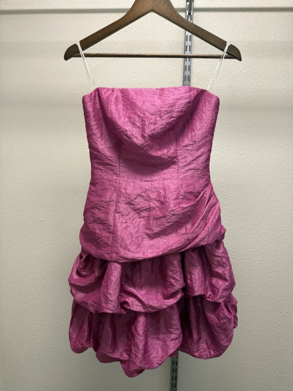 ANGIE Strapless Bubble-Hem Mini Dress Magenta Crinkle Taffeta EU 34